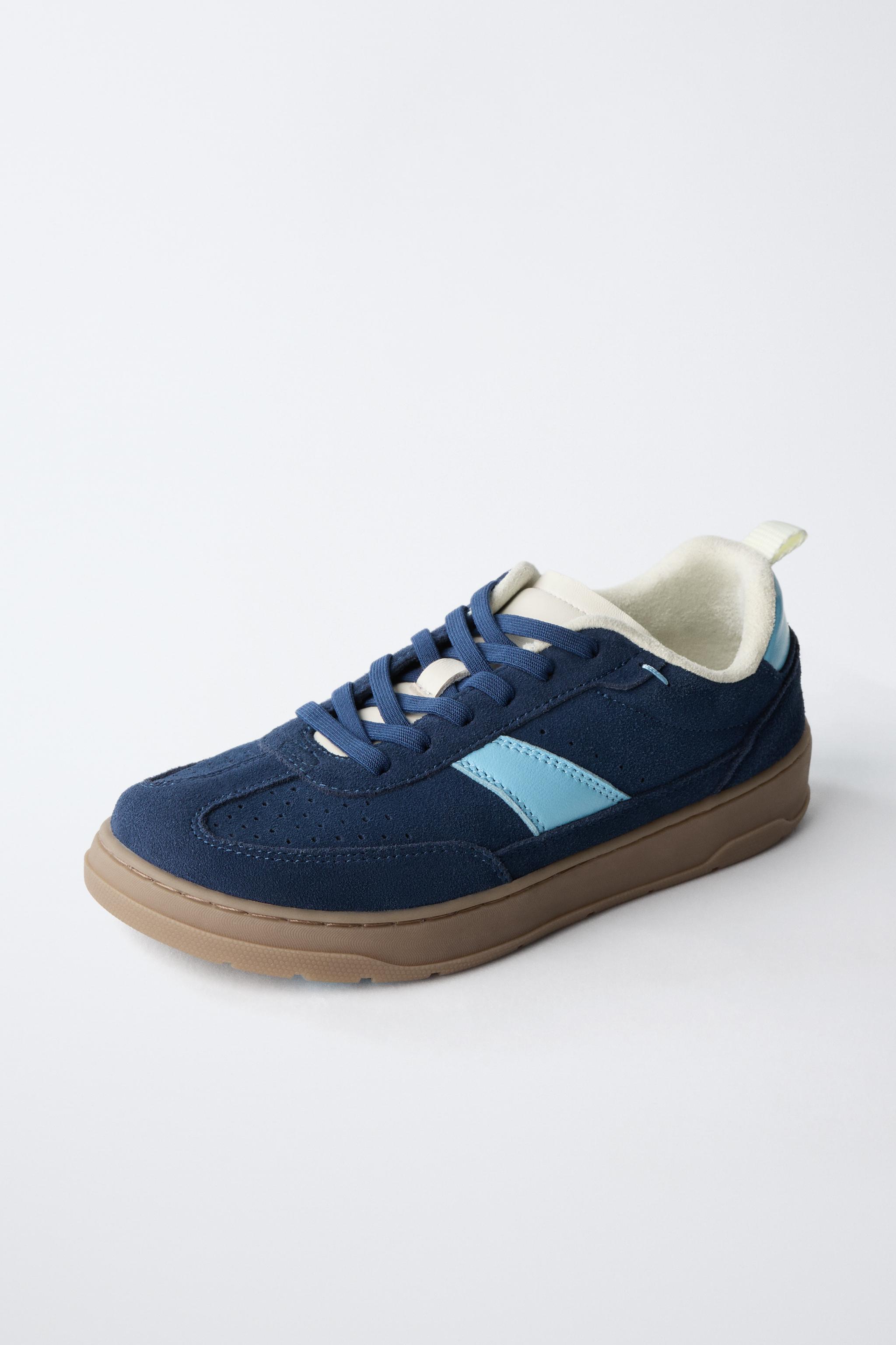 TENNIS EN CUIR PIEDS NUS